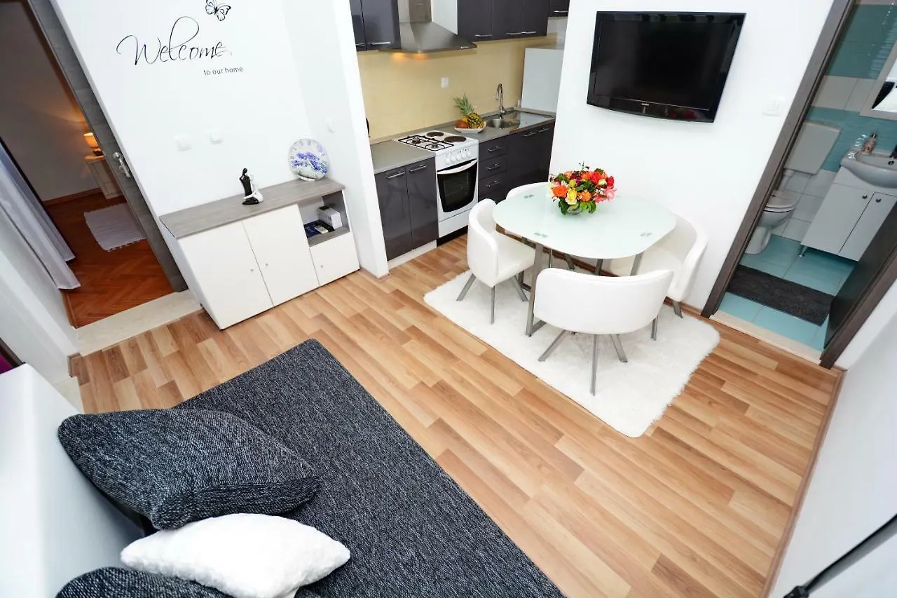Apartment Little Lucy Near Split Airport Kastela